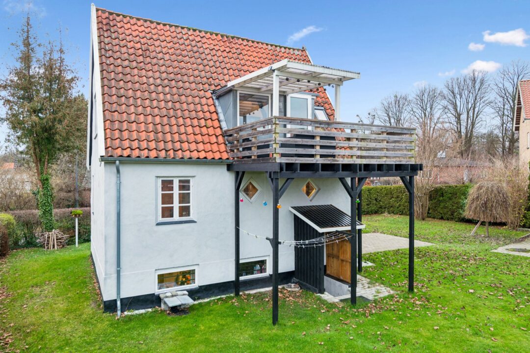Graf med nøgletal og udvikling for 2700 Brønshøj