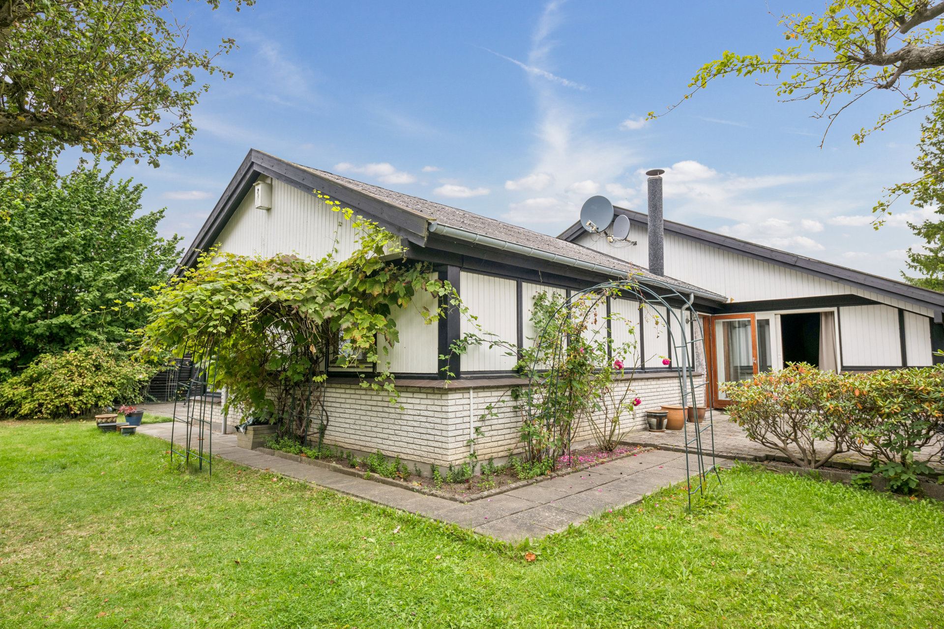 Graf med nøgletal og udvikling for 2650 Hvidovre