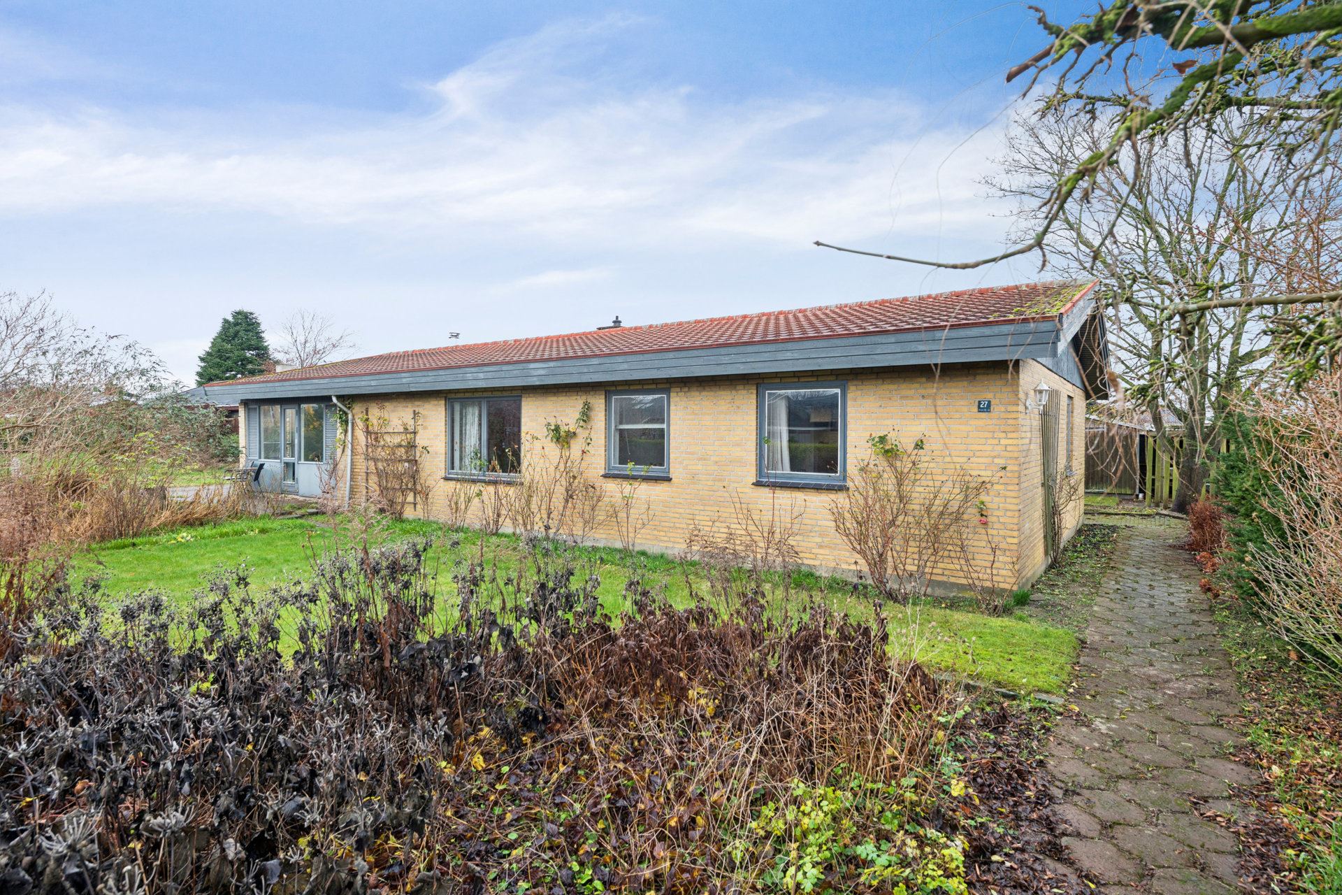 Graf med nøgletal og udvikling for 2670 Greve