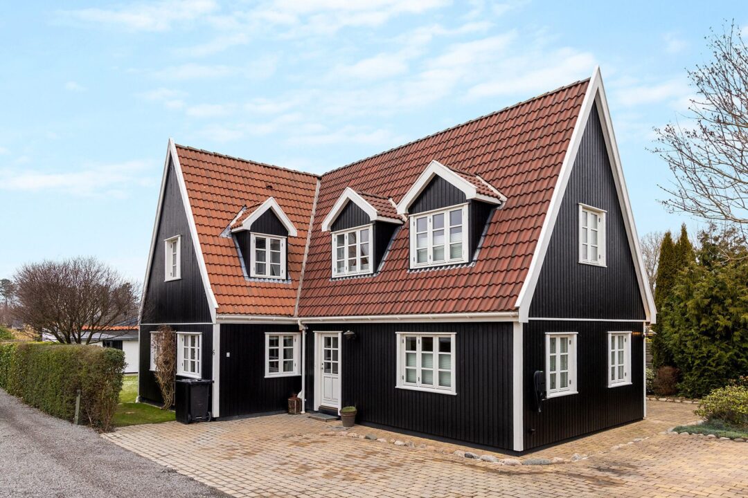 Graf med nøgletal og udvikling for 2680 Solrød Strand