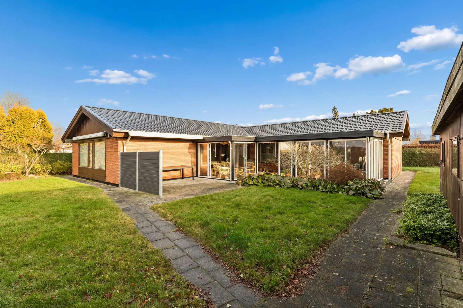 Graf med nøgletal og udvikling for 2630 Taastrup