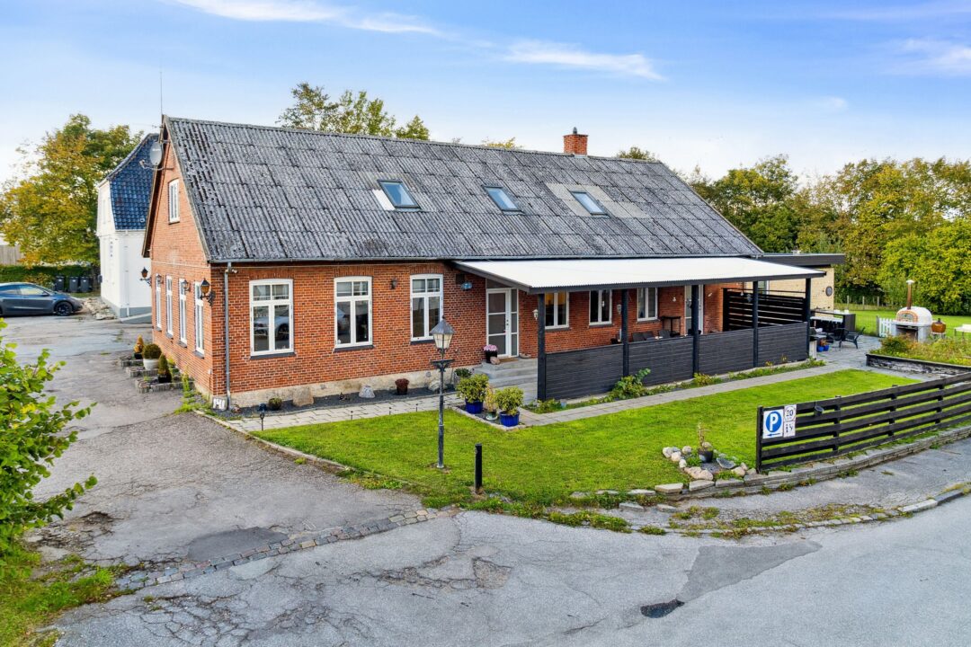 Graf med nøgletal og udvikling for 3540 Lynge