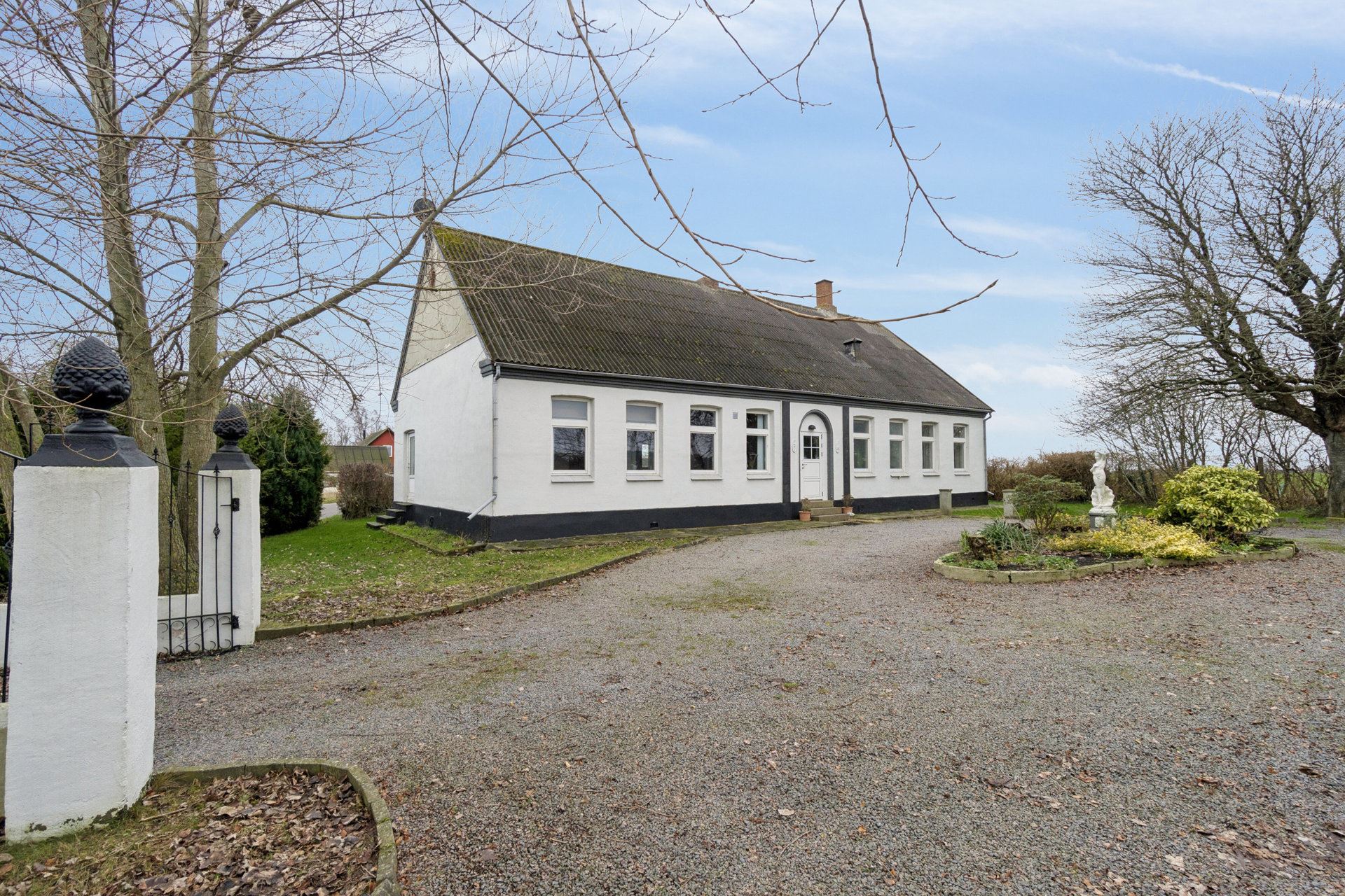 Graf med nøgletal og udvikling for 3730 Nexø