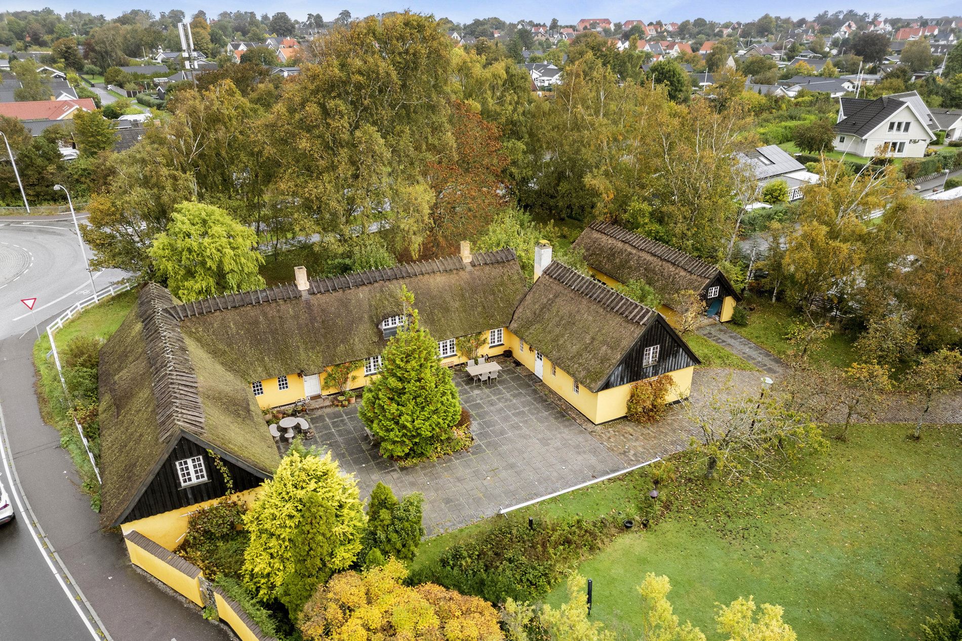 Graf med nøgletal og udvikling for 3250 Gilleleje