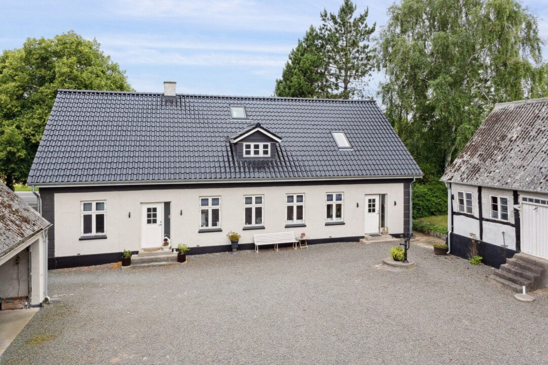 Graf med nøgletal og udvikling for 4230 Slagelse Kommune